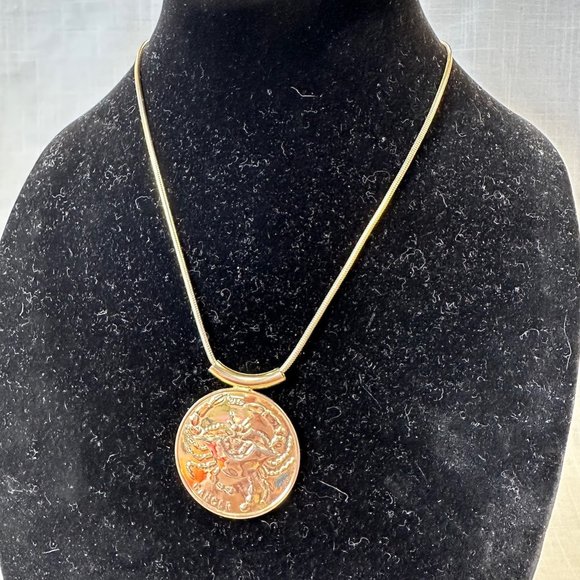 Vintage Gold Tone Crab Cancer Pendant Necklace - Picture 10 of 16